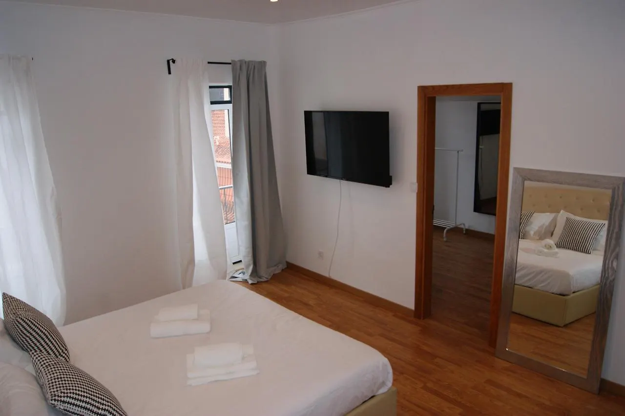 Guest house World Travelers Hotel Lisbon Portugal